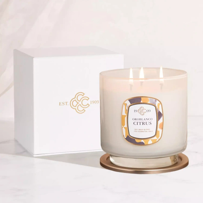 Luxurious scented candle Oroblanco Citrus Colonial Candle