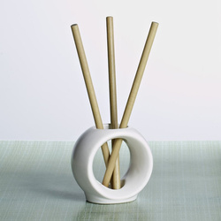 Elegante vaso in ceramica bianca per bastoncini profumati Scent Sticks Candle-lite